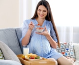 10 أغذية ممنوعة خلال الحمل