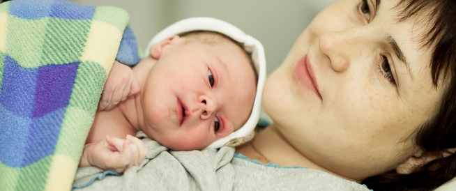 الخثرات الدموية بعد الولادة: هل أنت معرضة لها؟ 