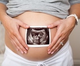  7 أعراض لا تعرفينها قد تظهر في بداية الحمل 