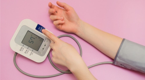 9 طرق لرفع ضغط الدم المنخفض ويب طب