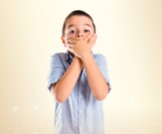 رائحة الفم الكريهة عند الأطفال: أسباب وعلاج