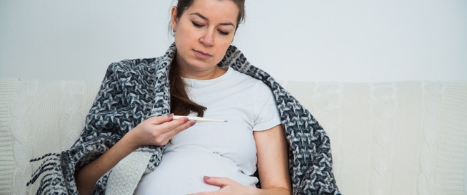 الحمى خلال الحمل: هل تؤذي الجنين؟