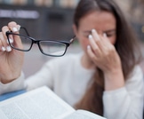 7 علاجات منزلية لألم العين