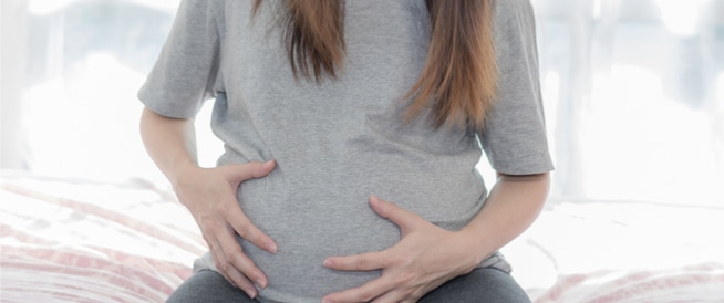 تحجر بطن الحامل: حالة خطيرة أم عادية