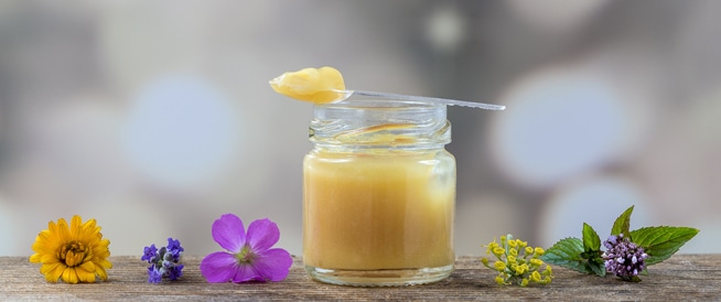 العسل الملكي: فوائد صحية خارقة