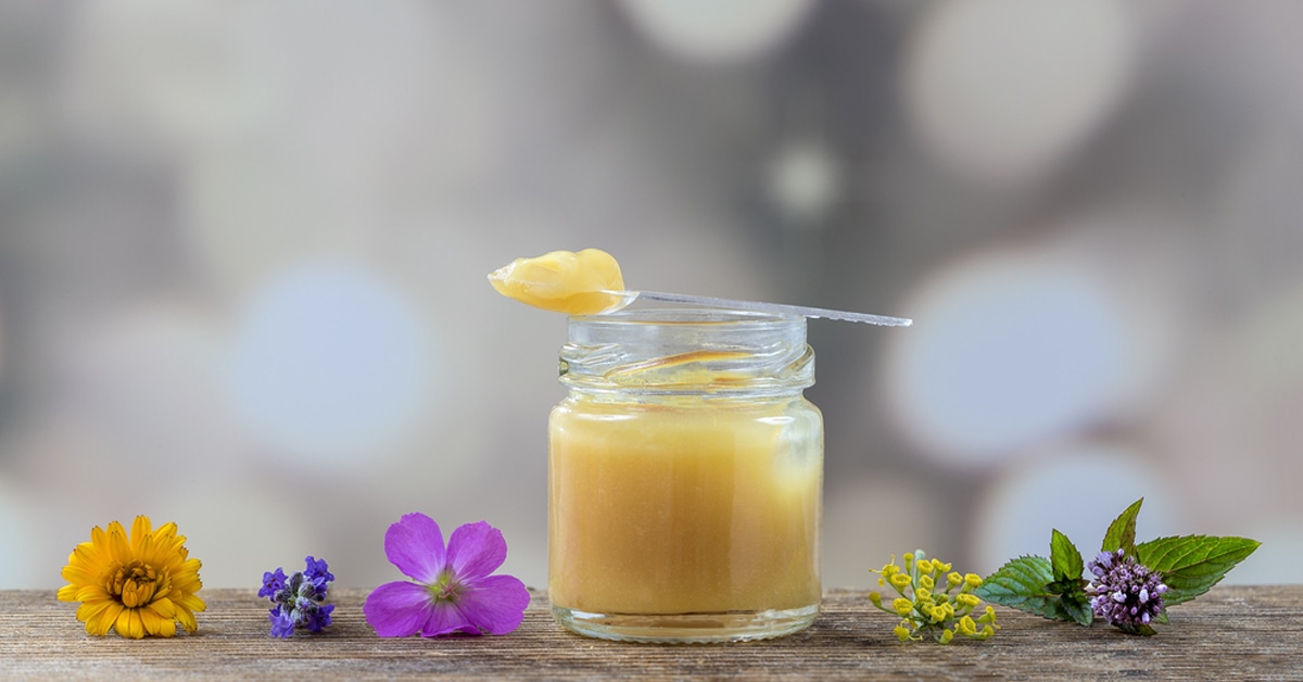 العسل الملكي: فوائد صحية خارقة - ويب طب