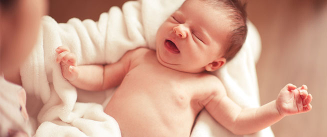انتفاخ بطن الطفل: أسباب وطرق علاج