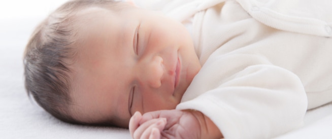 أهمية وكيفية تنظيم روتين يومي مع الطفل الرضيع