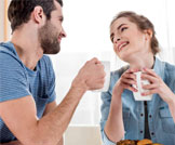 فوائد خروج الزوجين معًا