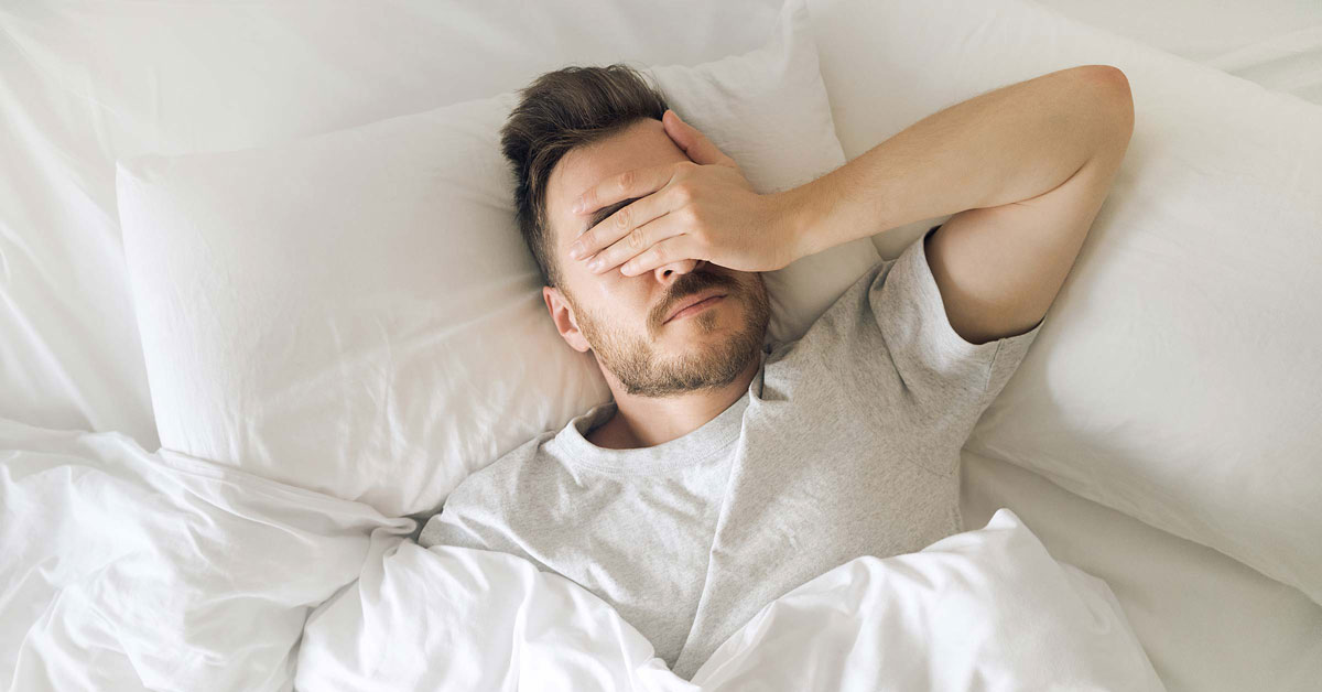 الاستيقاظ المفاجئ أثناء النوم: أسباب طبيعية ومرضية - ويب طب