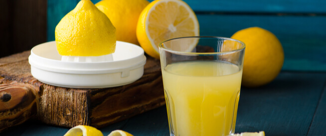 فوائد عصير الليمون الصحية والجمالية