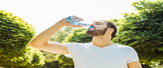 ما هي فوائد شرب الماء بكثرة؟