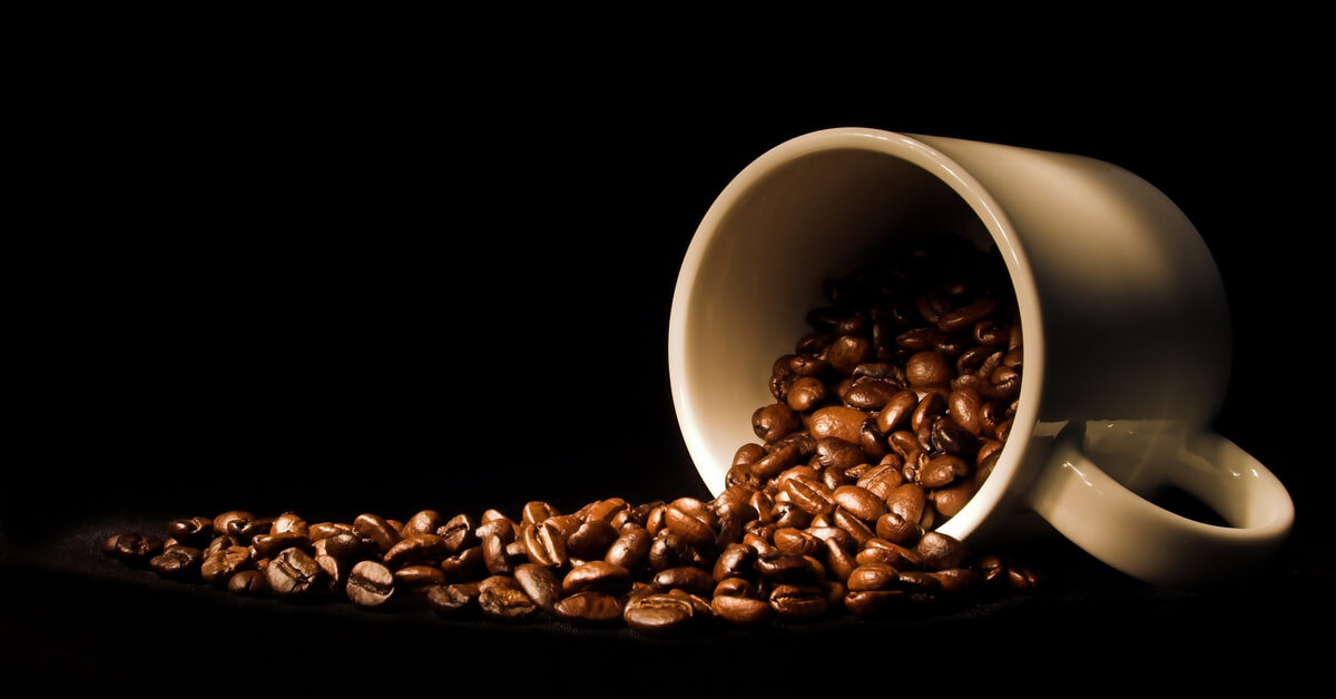 نسب الكافيين في القهوة وأهم فوائده ويب طب