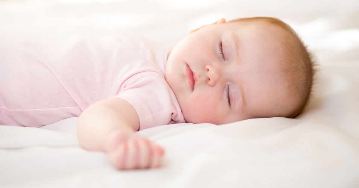 كثرة نوم الرضيع ما هو الطبيعي ويب طب