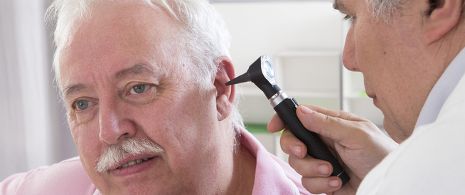 أعراض التهاب الأذن الخارجية عند الكبار ويب طب