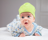 الرضيع في الشهر الثاني: دليلك الشامل