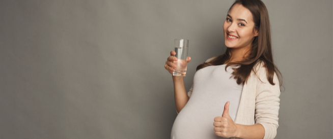 شرب الماء للحامل: معلومات تهمك
