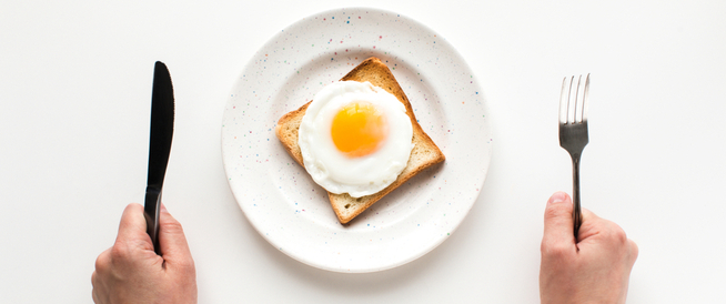 هل أكل البيض كل يوم مضر