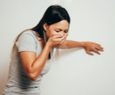 كيف أوقف الاستفراغ؟ إليك الإجابة