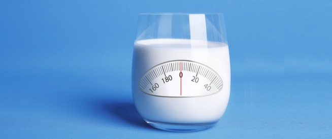 هل الحليب يزيد الوزن أم يسبب نقصانه؟