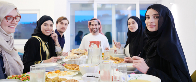 الإفطار في رمضان: دليلك الصحي 