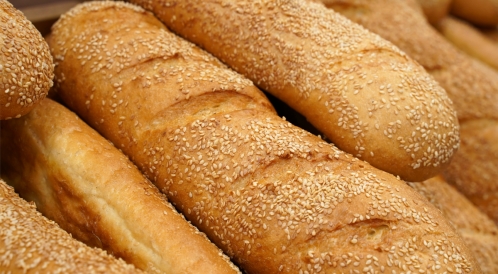 خبز الكيتو بالسمسم