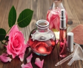 ماسك الخميرة وماء الورد