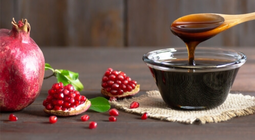 أضرار دبس الرمان: هل تفوق فوائده؟