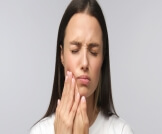 تسكين ألم الأسنان الشديد وأسبابه