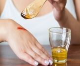 العسل للندبات: وصفة مفيدة أم غير مجدية؟