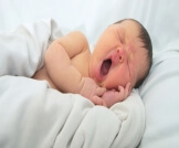 قلة النوم عند الرضع
