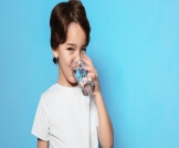 كم يحتاج الطفل من الماء يوميًا؟: إليك الإجابة
