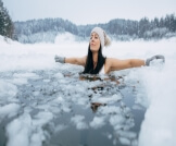 فوائد السباحة بالماء البارد