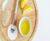 ماسك الليمون للبشرة الدهنية: وصفات وفوائد