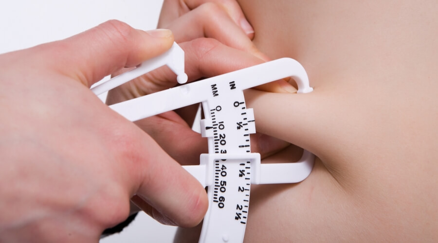 أسباب تراكم الدهون في الجسم - ويب طب