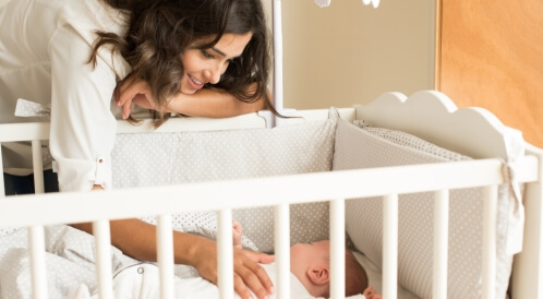 طرق تساعد على نوم الطفل الرضيع