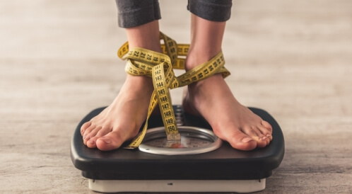 فقدان الشهية العصبي عند المراهقات: دليلك الشامل