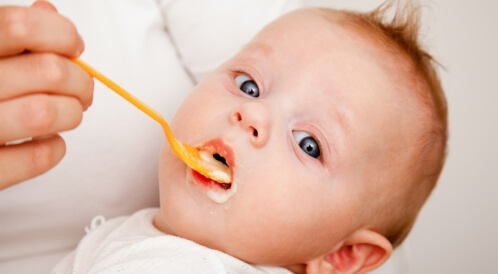 غذاء الطفل في الشهر الرابع