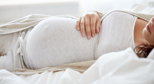 قلة النوم عند الحامل في الشهر الثامن