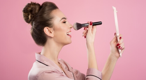 متى يمكن وضع المكياج بعد عملية تجميل الأنف؟