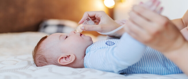 كم مرة يتم تنظيف أنف الرضيع؟
