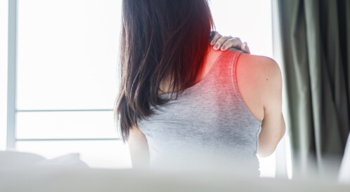 علاج تشنج الرقبة والكتف الأيمن