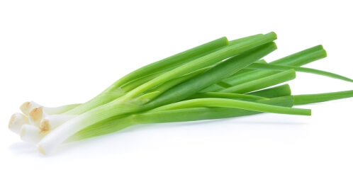 أضرار البصل الأخضر: تعرف عليها 