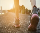 هل المشي يزيد هرمون التستوستيرون؟