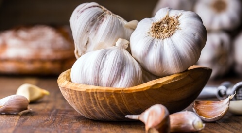 علاج فطريات الأظافر بالثوم