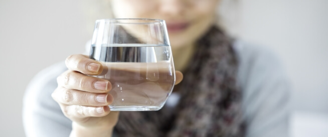 هل يمكن شرب الماء قبل تحليل السكر؟