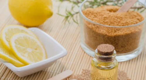 ماسك ليمون وسكر: أبرز الوصفات والفوائد