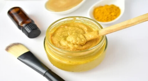 فوائد الكركم للبشرة الدهنية	