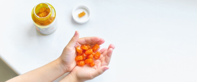 هل تناول حلوى الفيتامينات مفيد حقًا؟ 