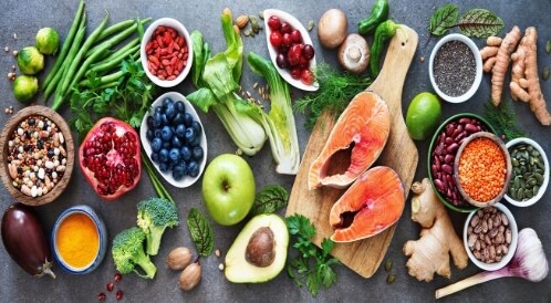 ماذا يأكل مريض الحصبة وكيف أتعامل معه؟